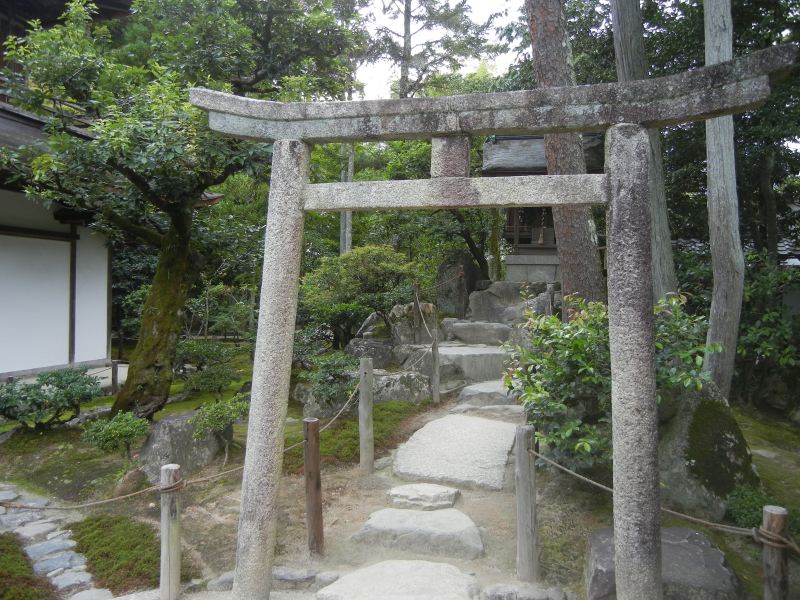 鳥居