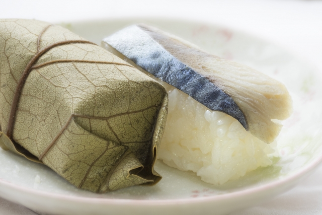 柿葉壽司(柿の葉寿司；kakinoha zushi)