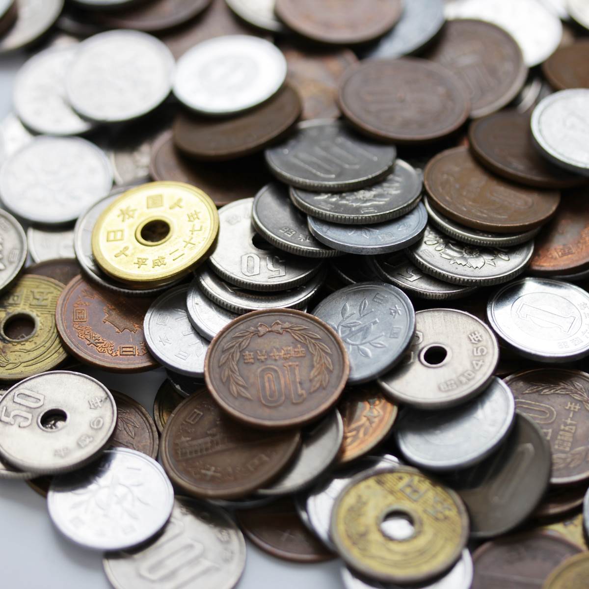 為什麼這些日本硬幣有洞？｜認識日本